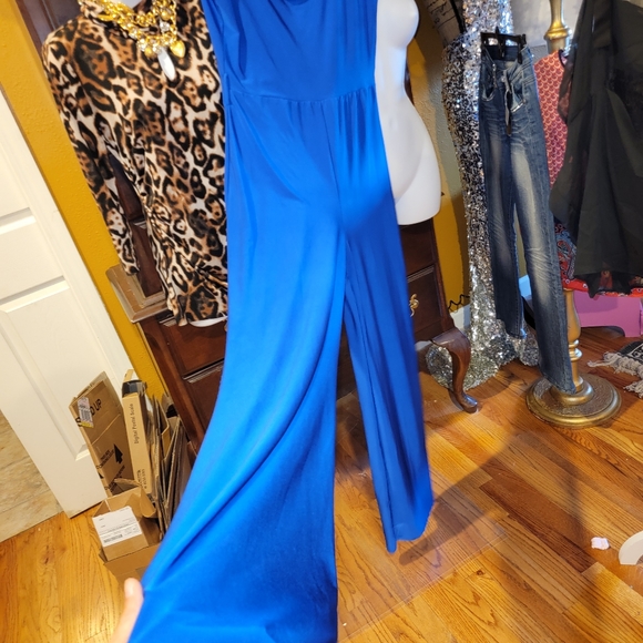 Blue jumpsuit wide leg shoulder pads slinky figure flattering romper Day G - Picture 11 of 13